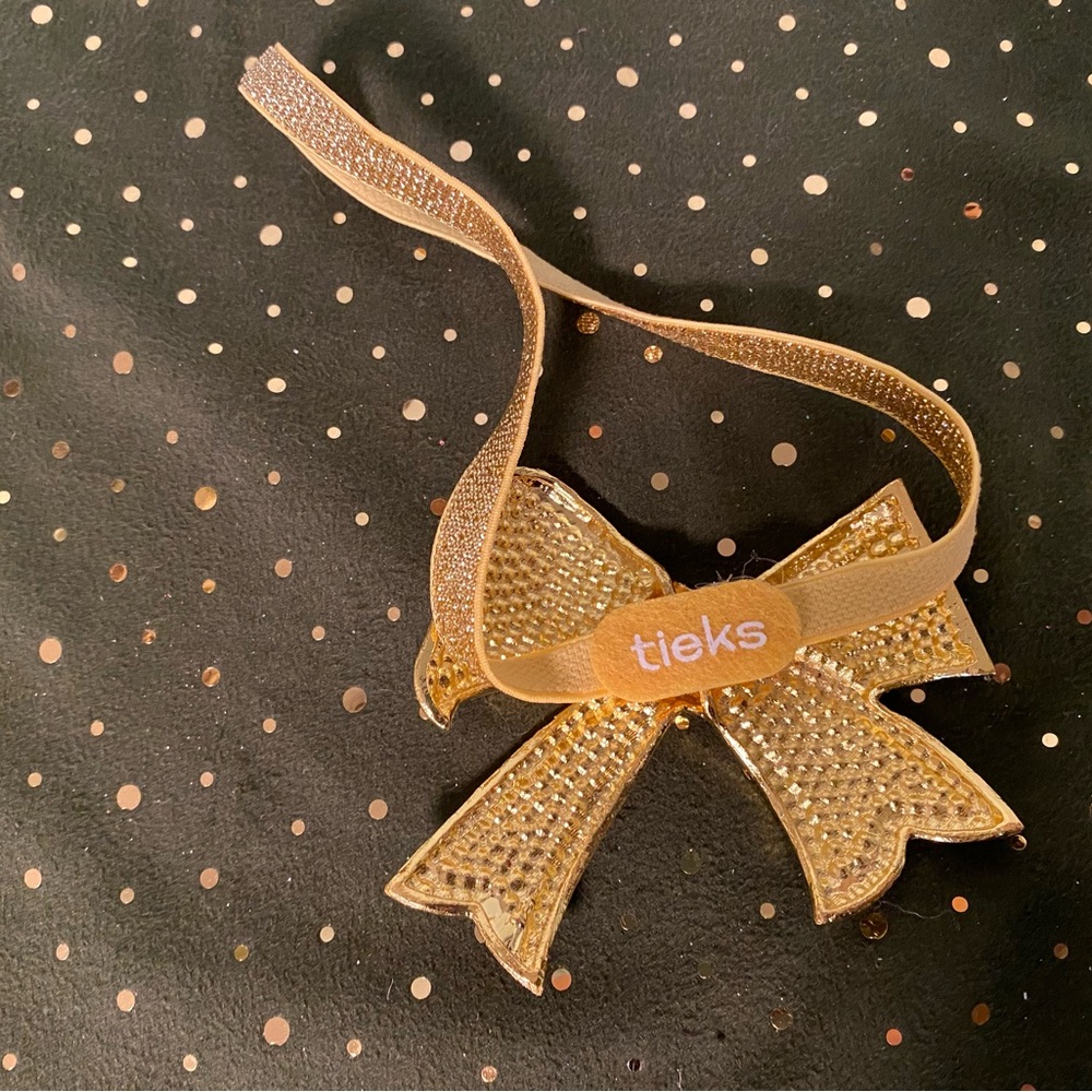 EXCELLENT condition Tieks Limited Edition Holiday Bow Ribbon Topper - Picture 2 of 2